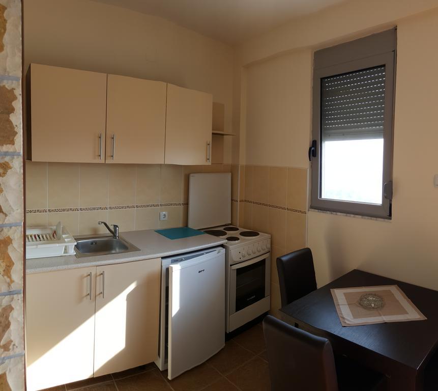 Apartments Boki Ulcinj Exterior photo